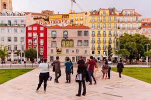 Comment obtenir une autorisation de résidence pour pouvoir déménager au Portugal ?