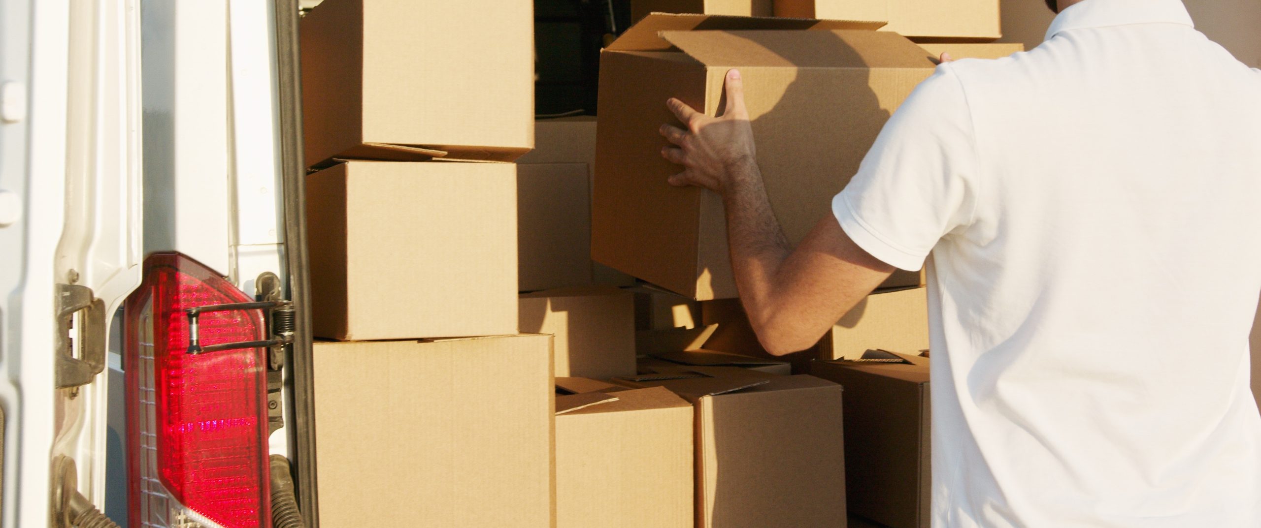 Comment estimer la taille du camion de déménagement à louer ?